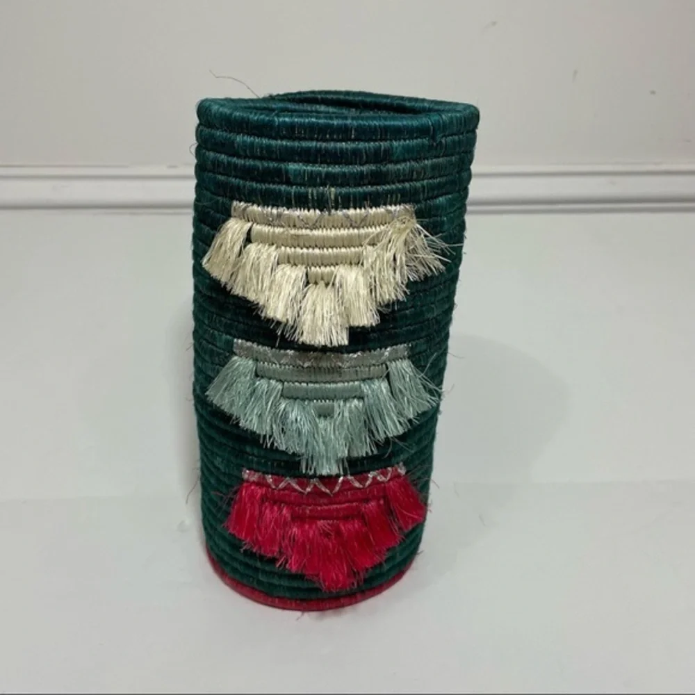African Woven vase container green made in Rwanda